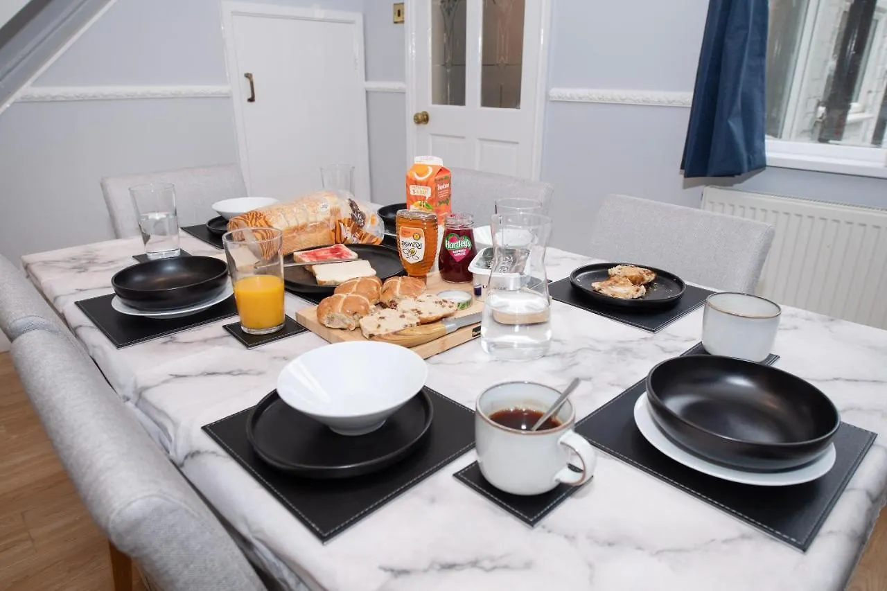 Villa Emmadale Bridington Town Centre Sleeps 10 Bridlington